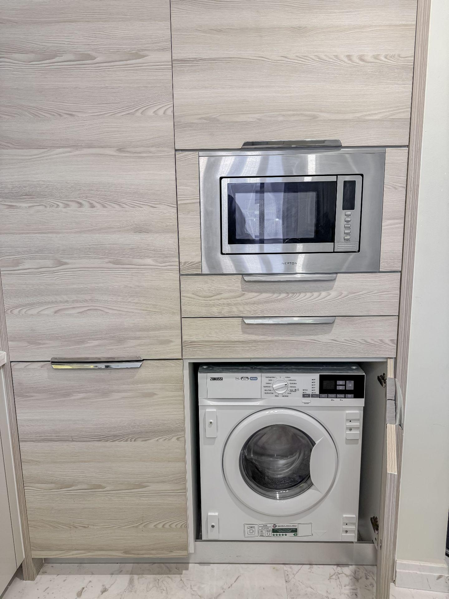 1 BR | Stylish | Waterfront in central area - Image 14