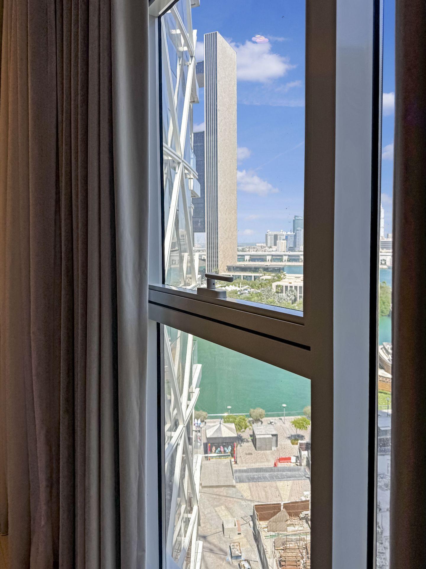 1 BR | Stylish | Waterfront in central area - Image 19