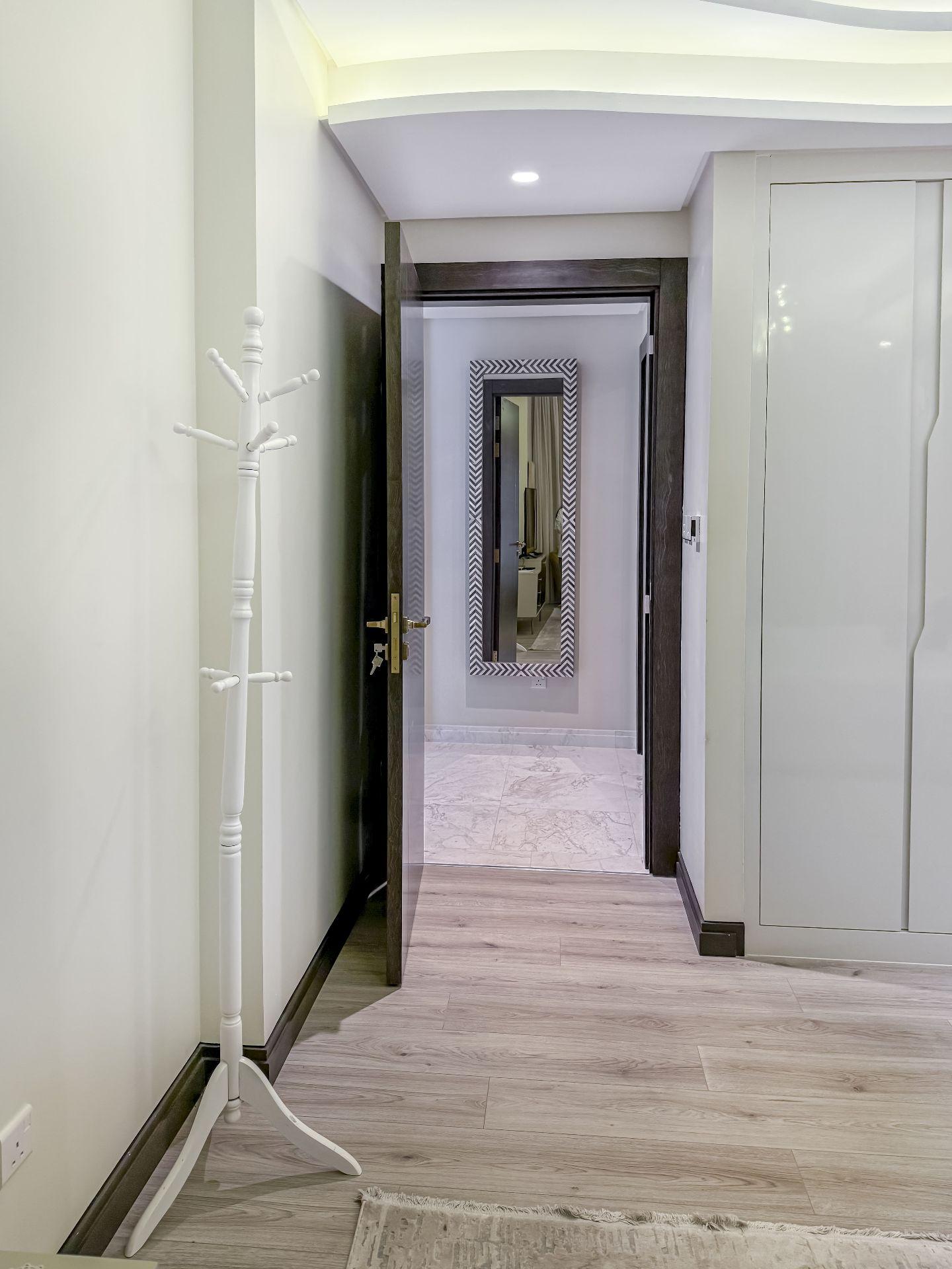 1 BR | Stylish | Waterfront in central area - Image 24