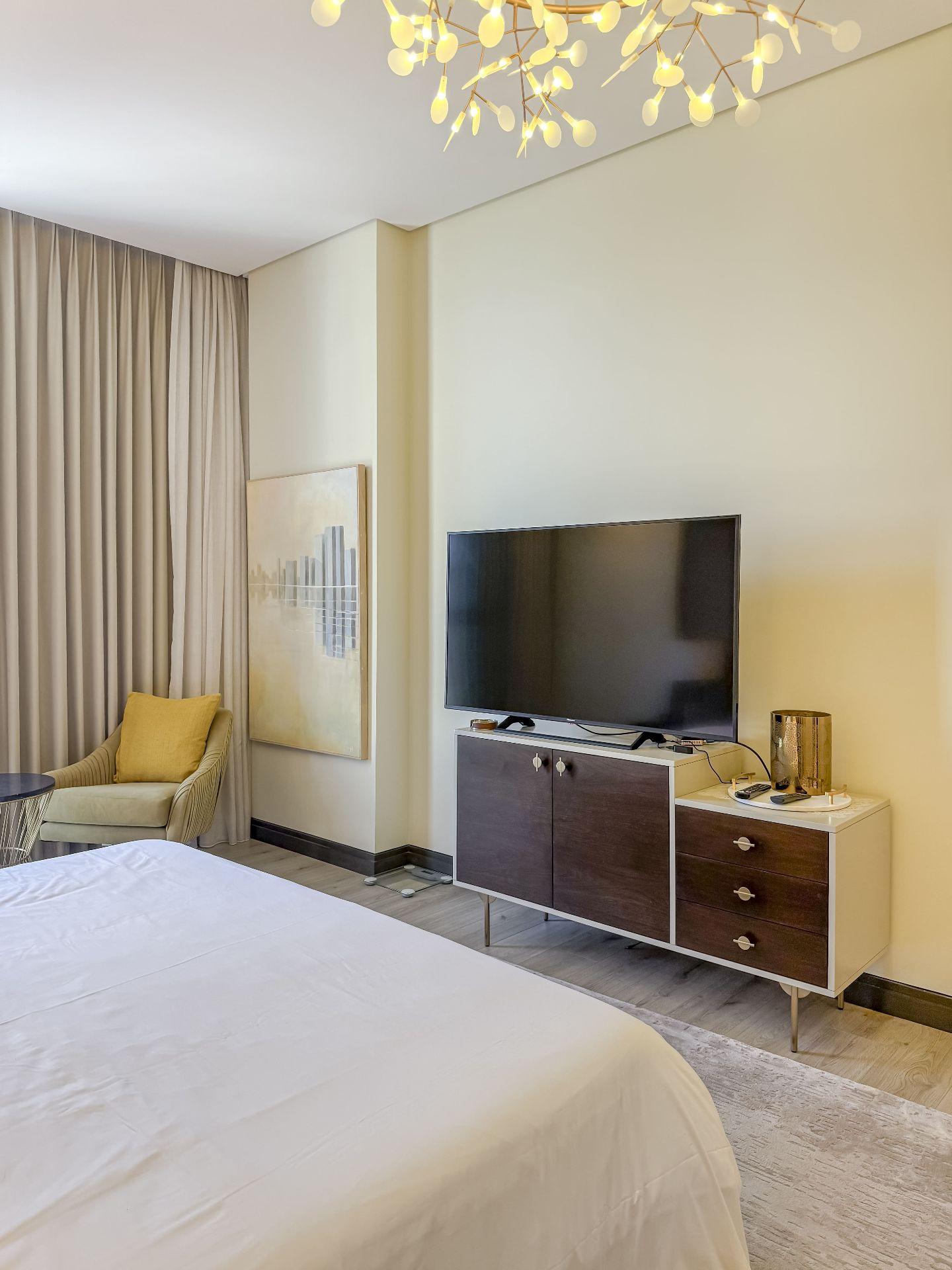 1 BR | Stylish | Waterfront in central area - Image 32