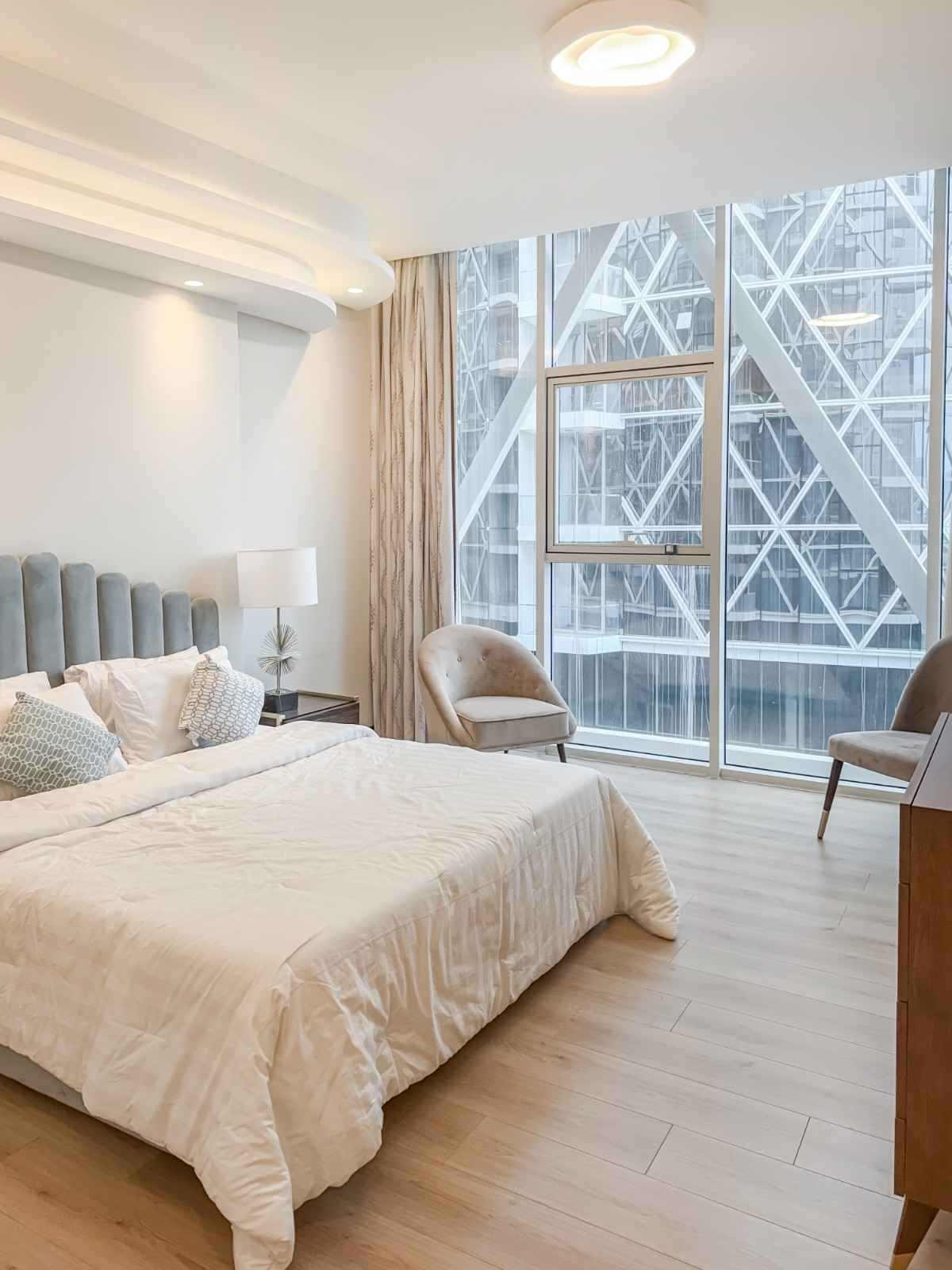 2BR Apartment| Four Season View in Bahrain Bay - Image 20