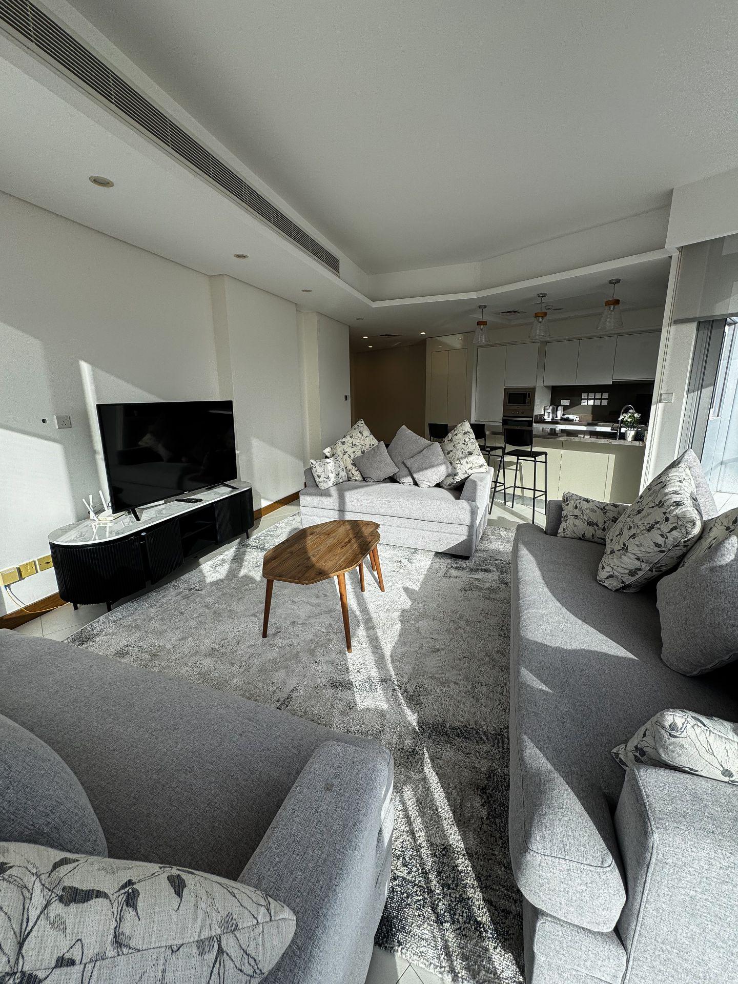 Beachside 2BR Retreat in Durrat Marina - Image 3