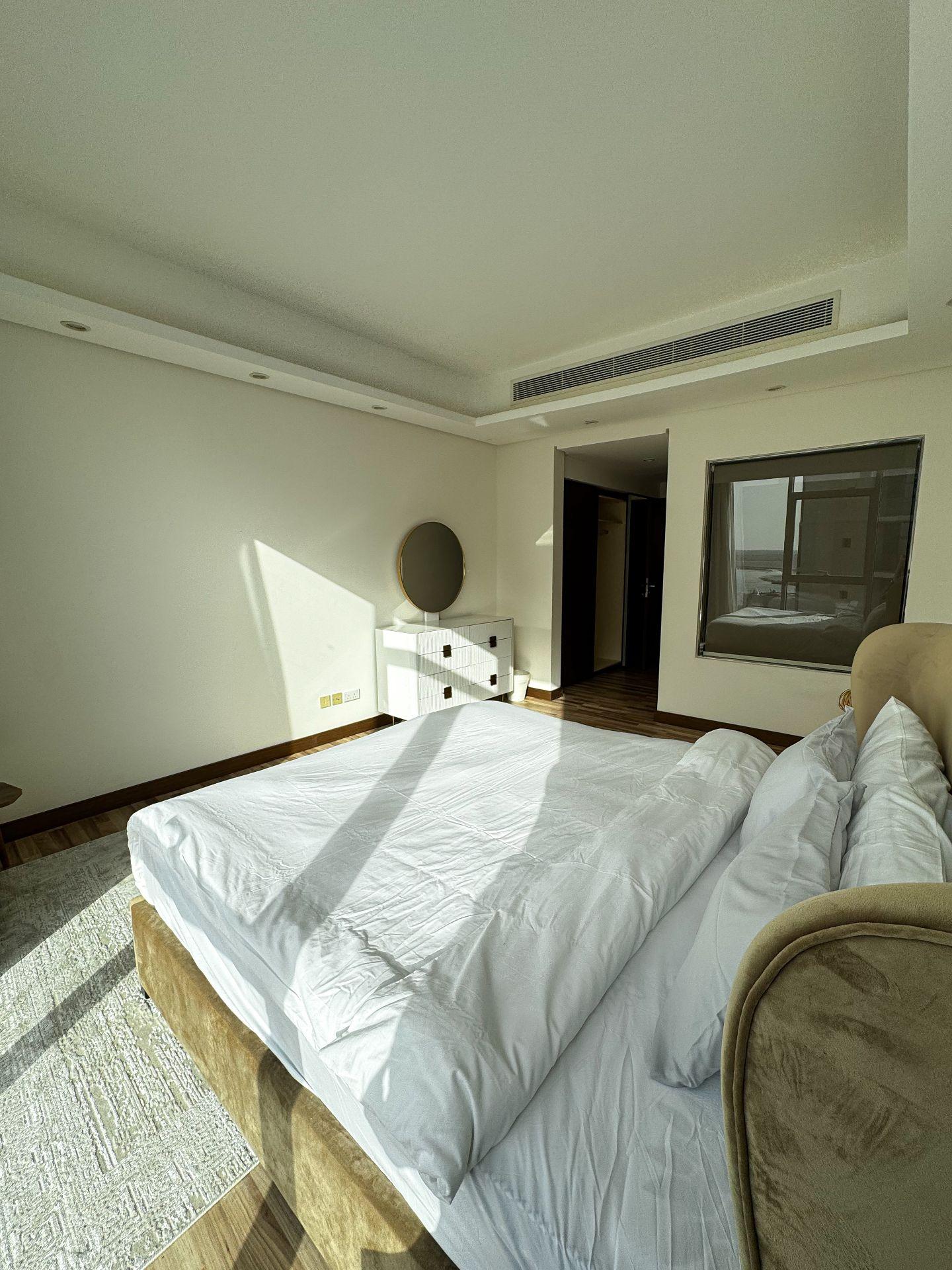 Beachside 2BR Retreat in Durrat Marina - Image 7