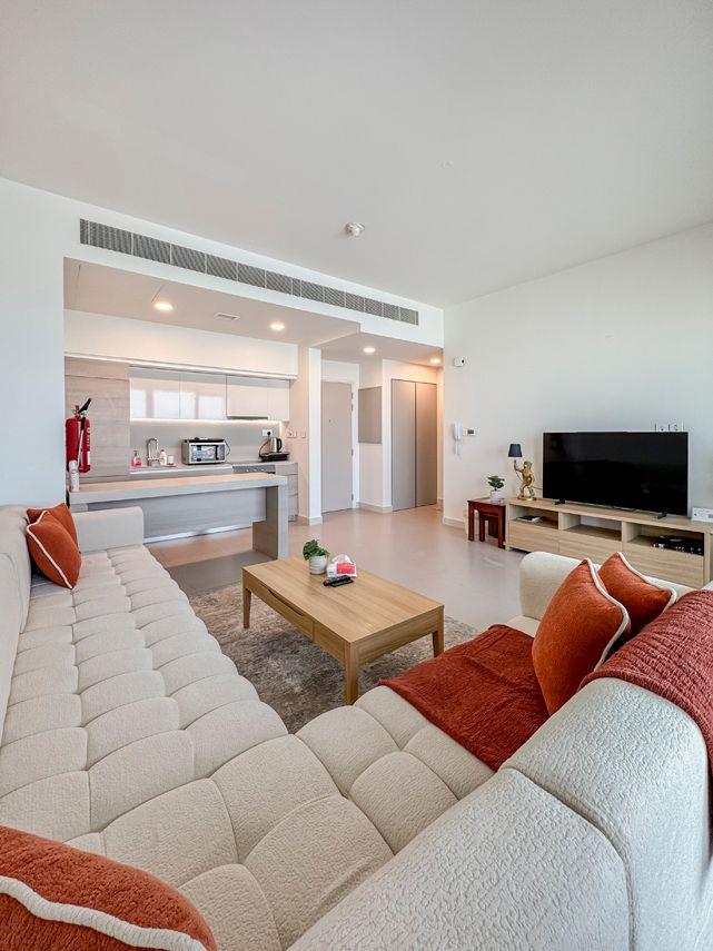 1BR | Marrasi Al Bahrain | Direct mall access - Image 1