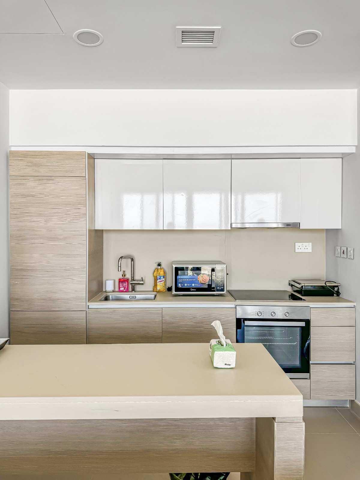 1BR | Marrasi Al Bahrain | Direct mall access - Image 11