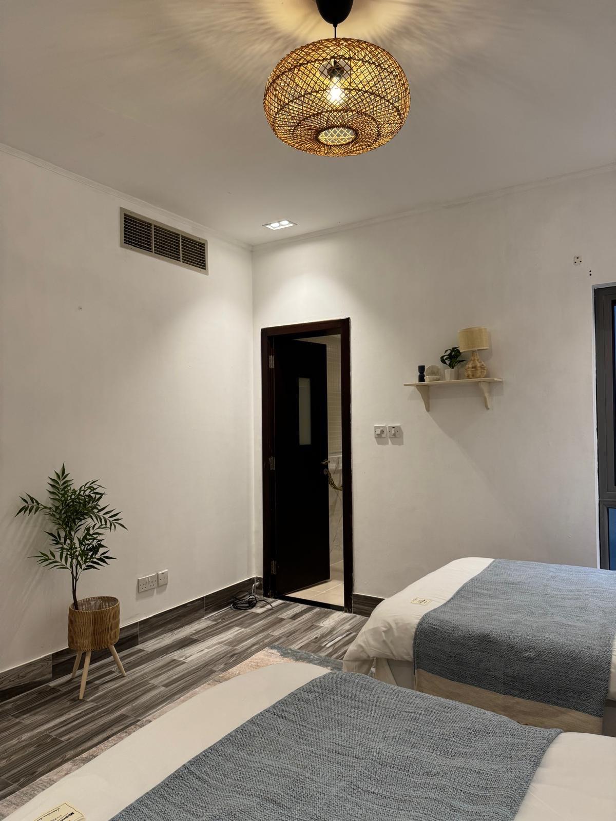 Amwaj 3BR triplex | Seaview | Private Beach - Image 9
