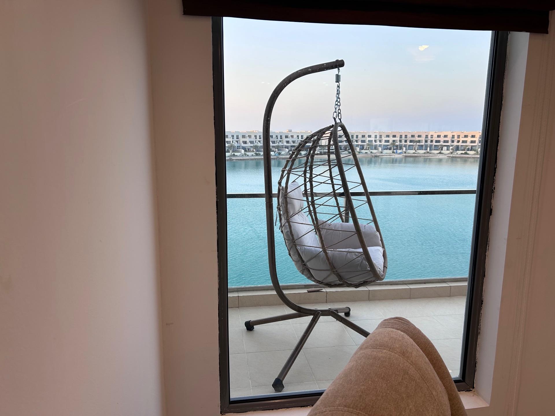 Amwaj 3BR triplex | Seaview | Private Beach - Image 12