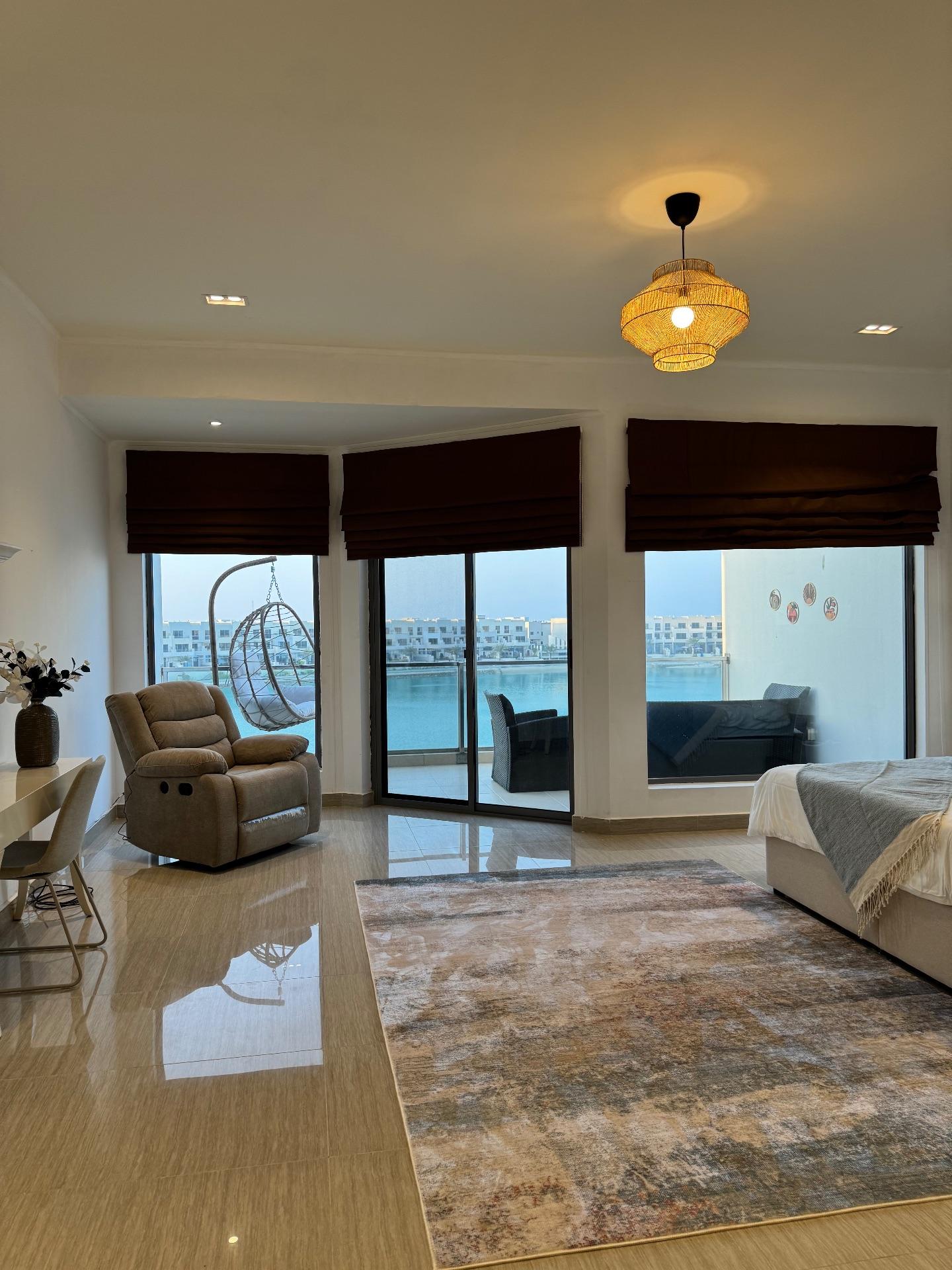 Amwaj 3BR triplex | Seaview | Private Beach - Image 19