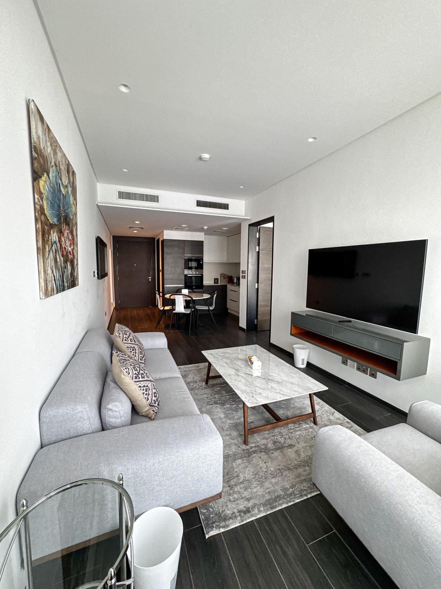 City & Canal View 1BR in Financial Harbour