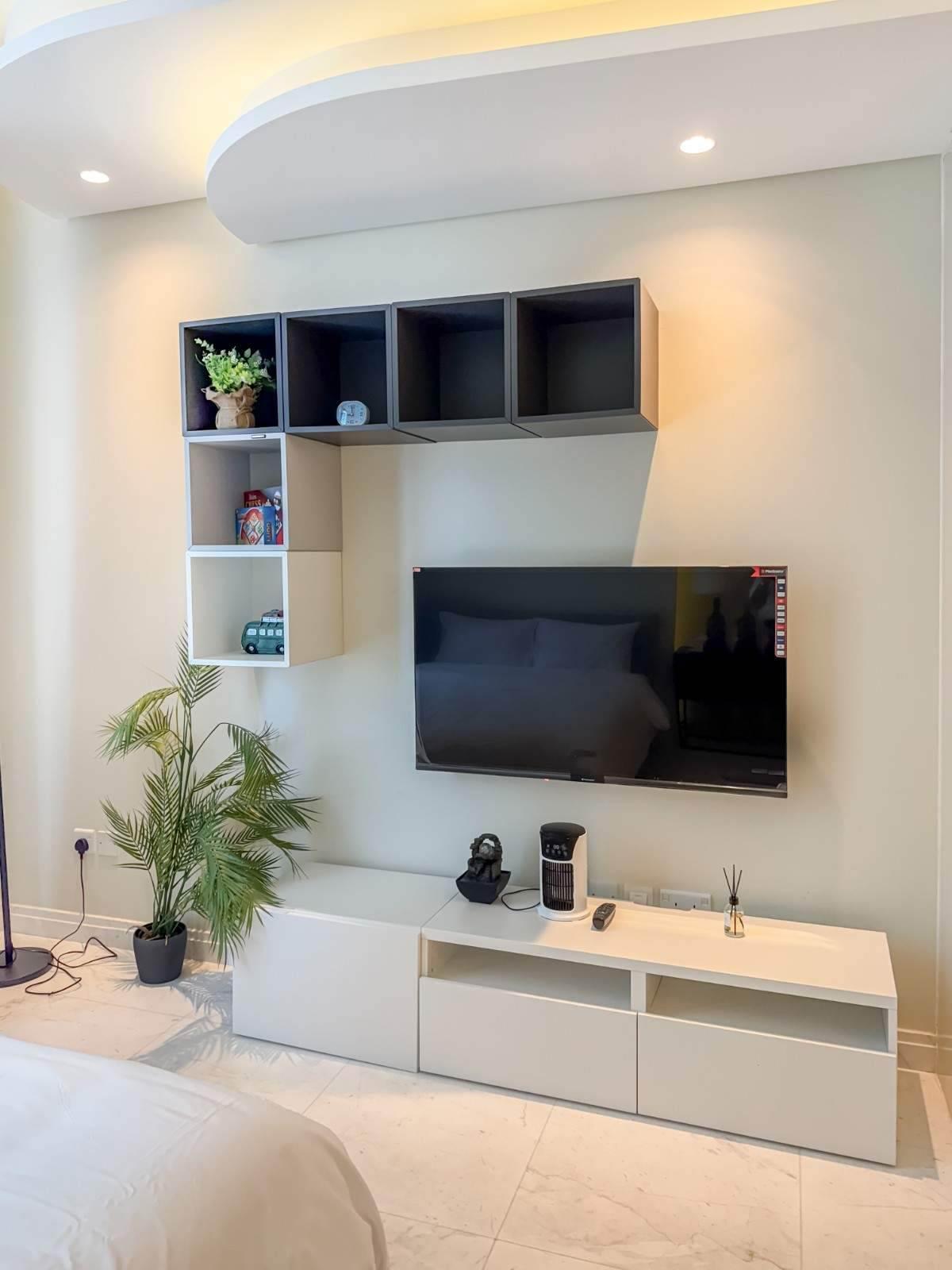 Cozy Studio | Central | Waterfront | Bahrain Bay
 - Image 1