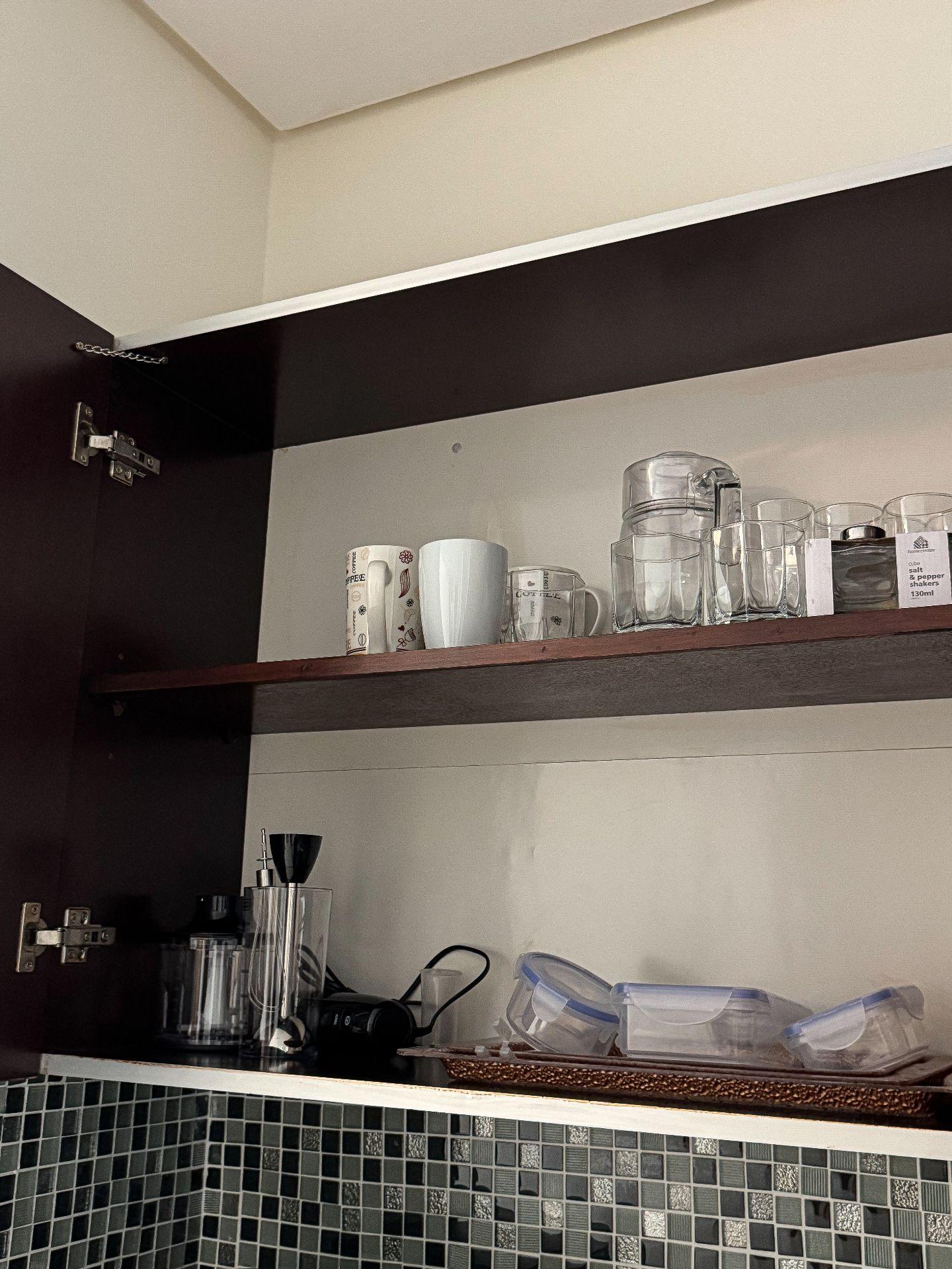 Spacious 3-Bedroom Apartment with Sea & City Views - Image 24