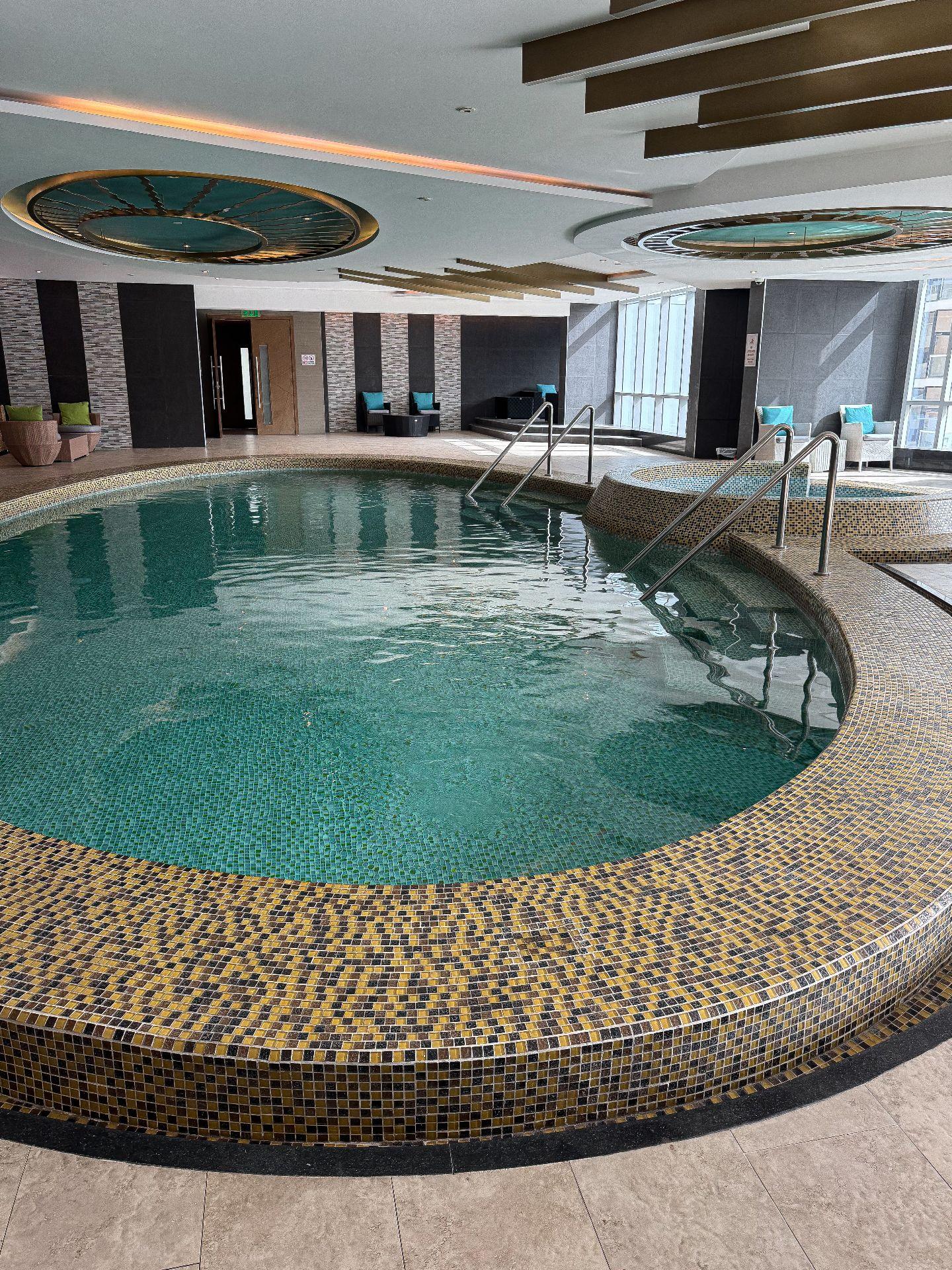 Spacious 3-Bedroom Apartment with Sea & City Views - Image 45
