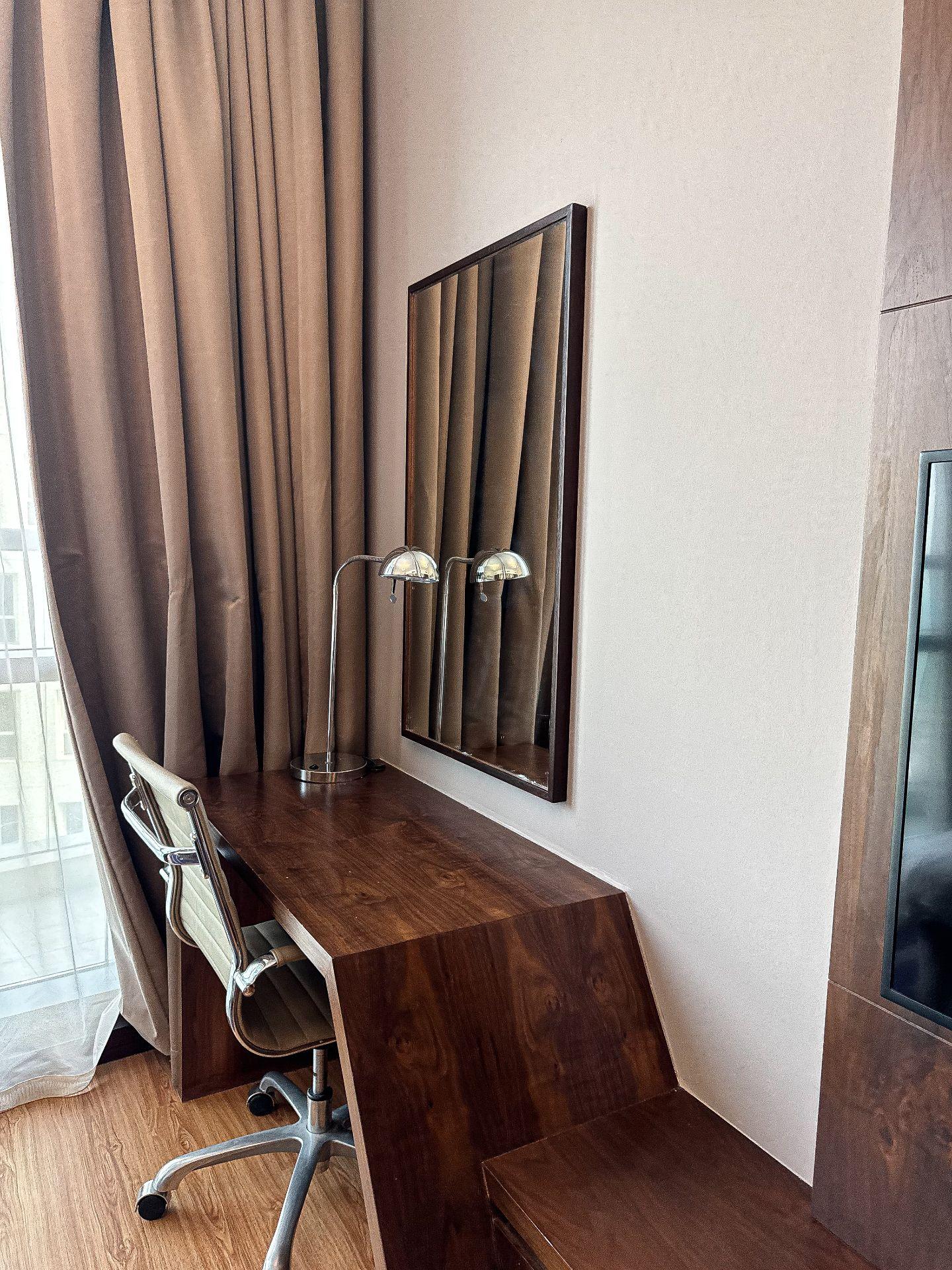 Spacious 3-Bedroom Apartment with Sea & City Views - Image 13