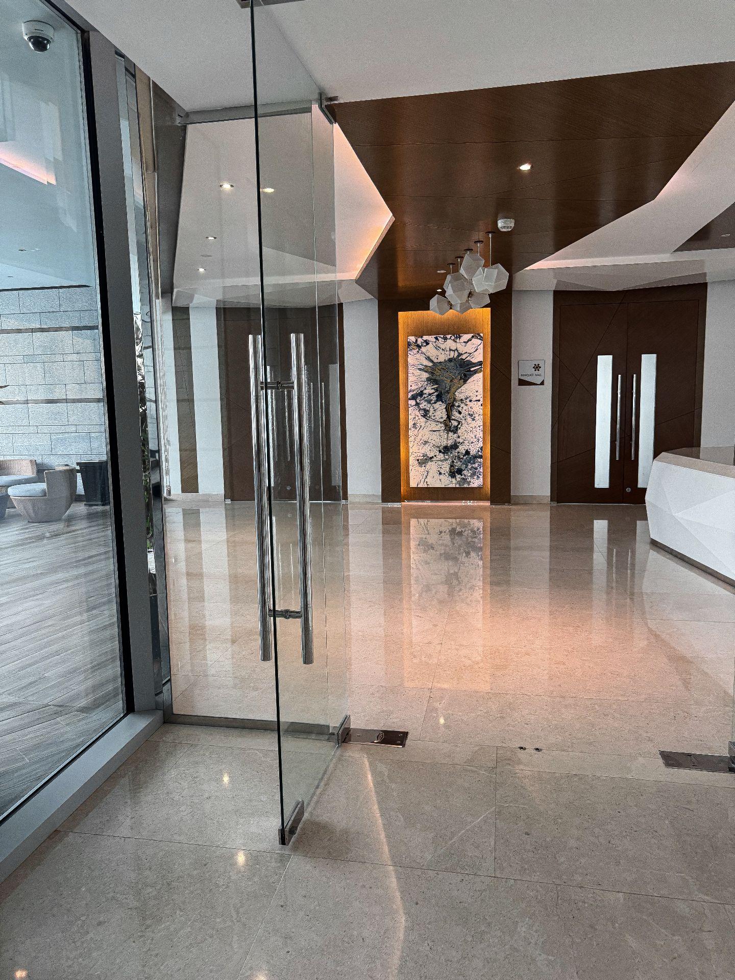 Spacious 3-Bedroom Apartment with Sea & City Views - Image 54