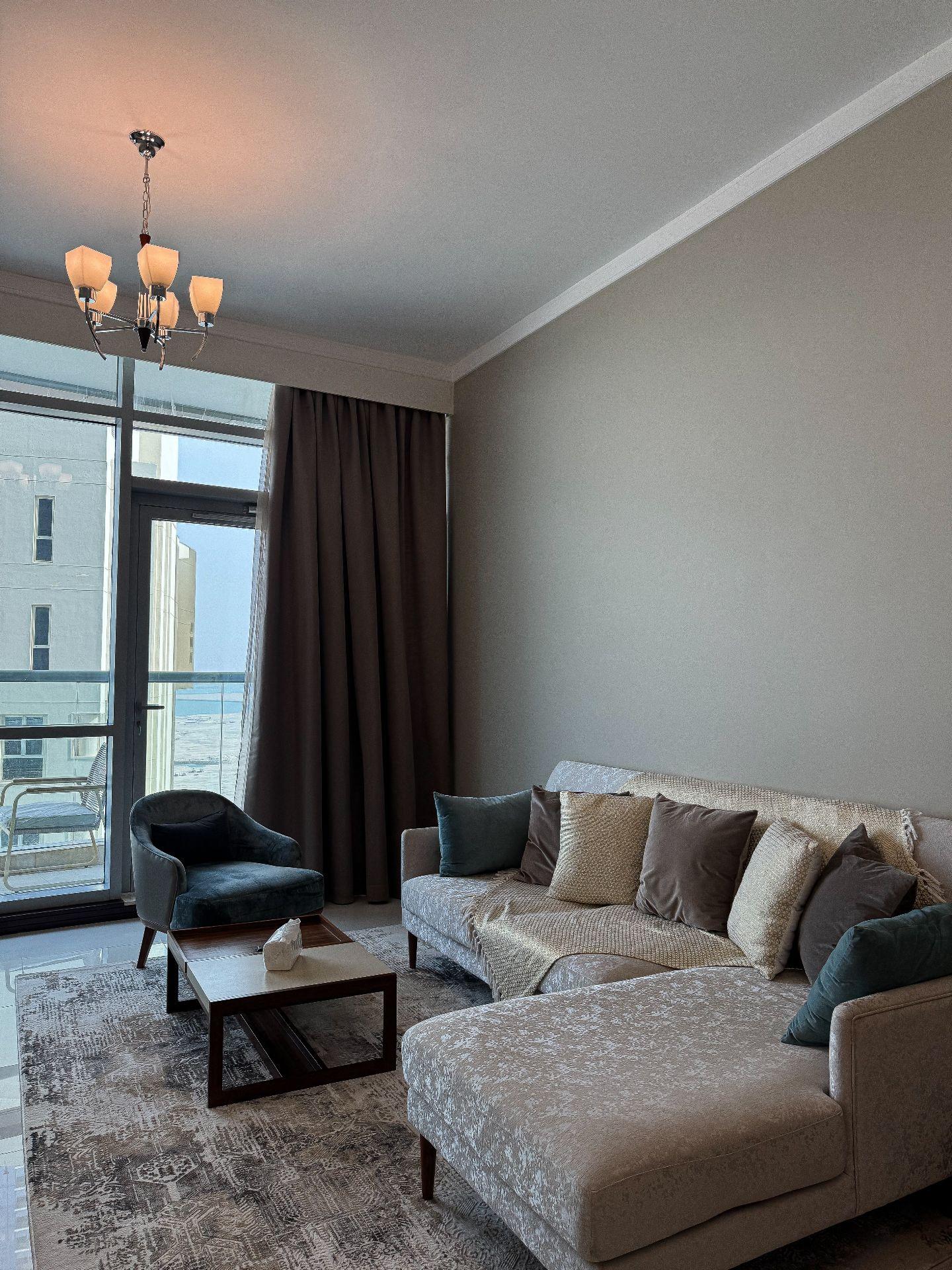 Spacious 3-Bedroom Apartment with Sea & City Views - Image 74