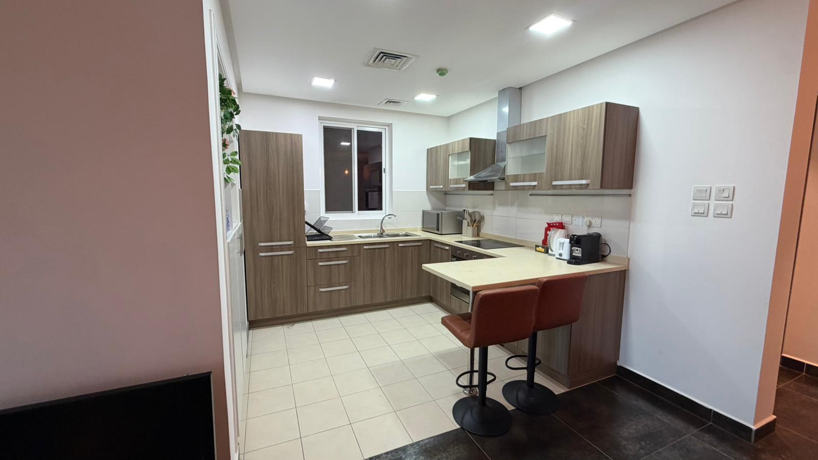2BR | Amwaj Marina | Quiet & Family-Friendly - Image 12