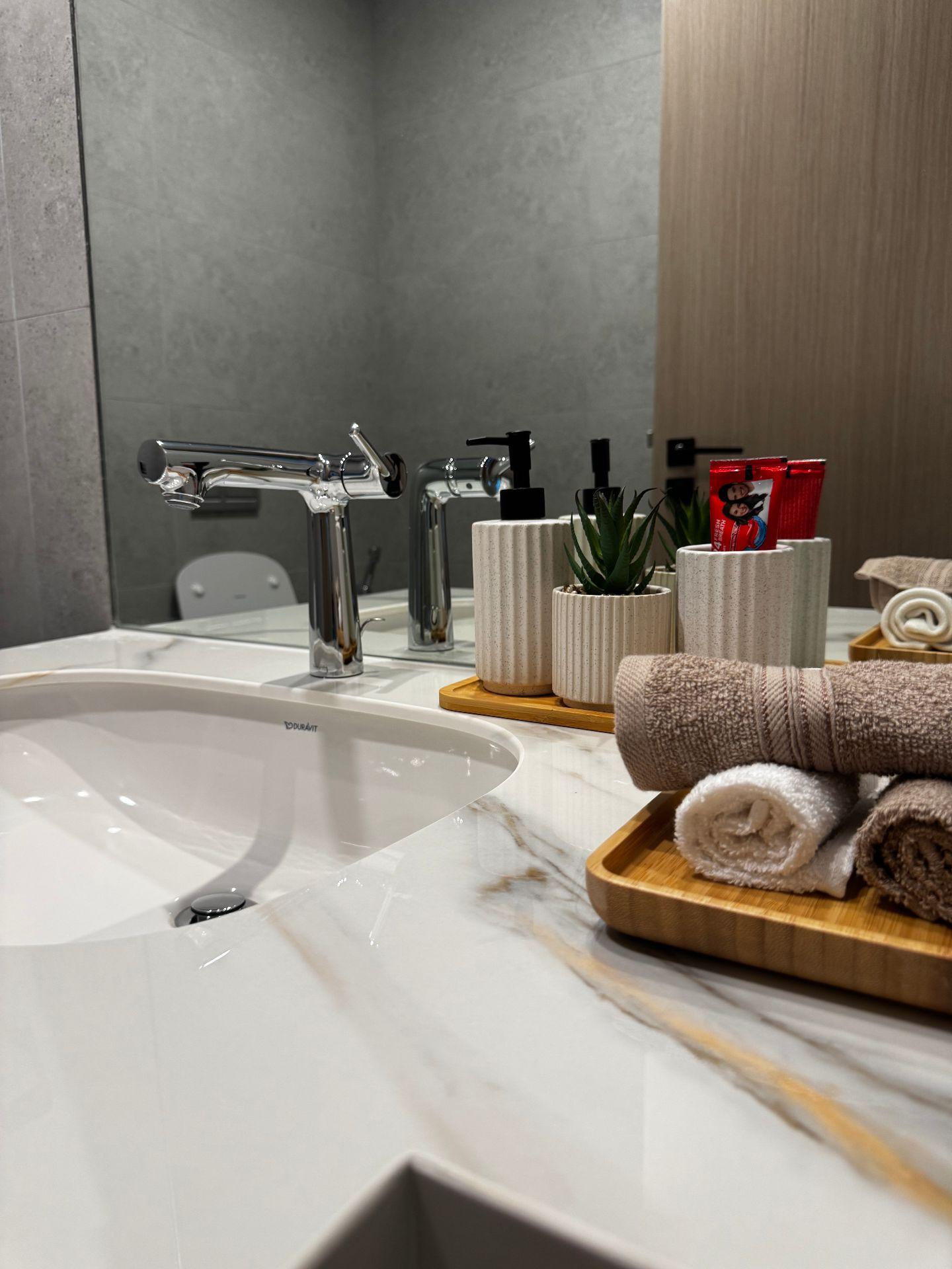 1BR | Executive | Sea View | Financial Harbour - Image 21