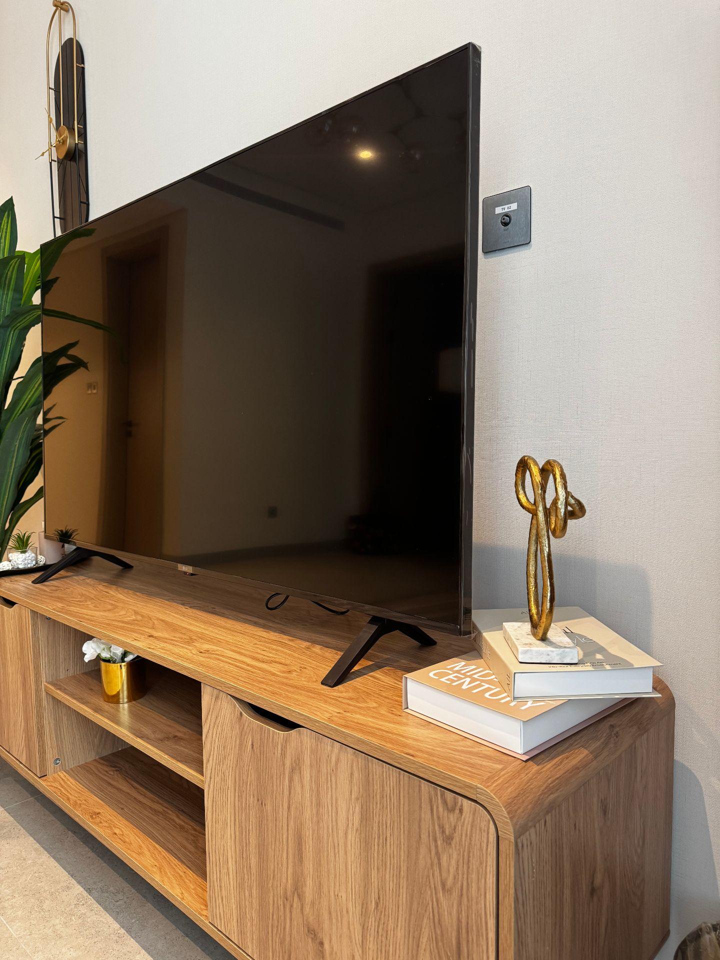 1BR | Executive | Sea View | Financial Harbour - Image 41