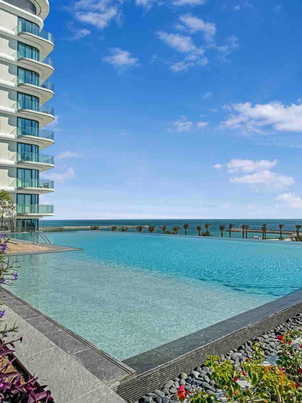 Luxurious Studio | Sea View | Direct Beach access - Image 44