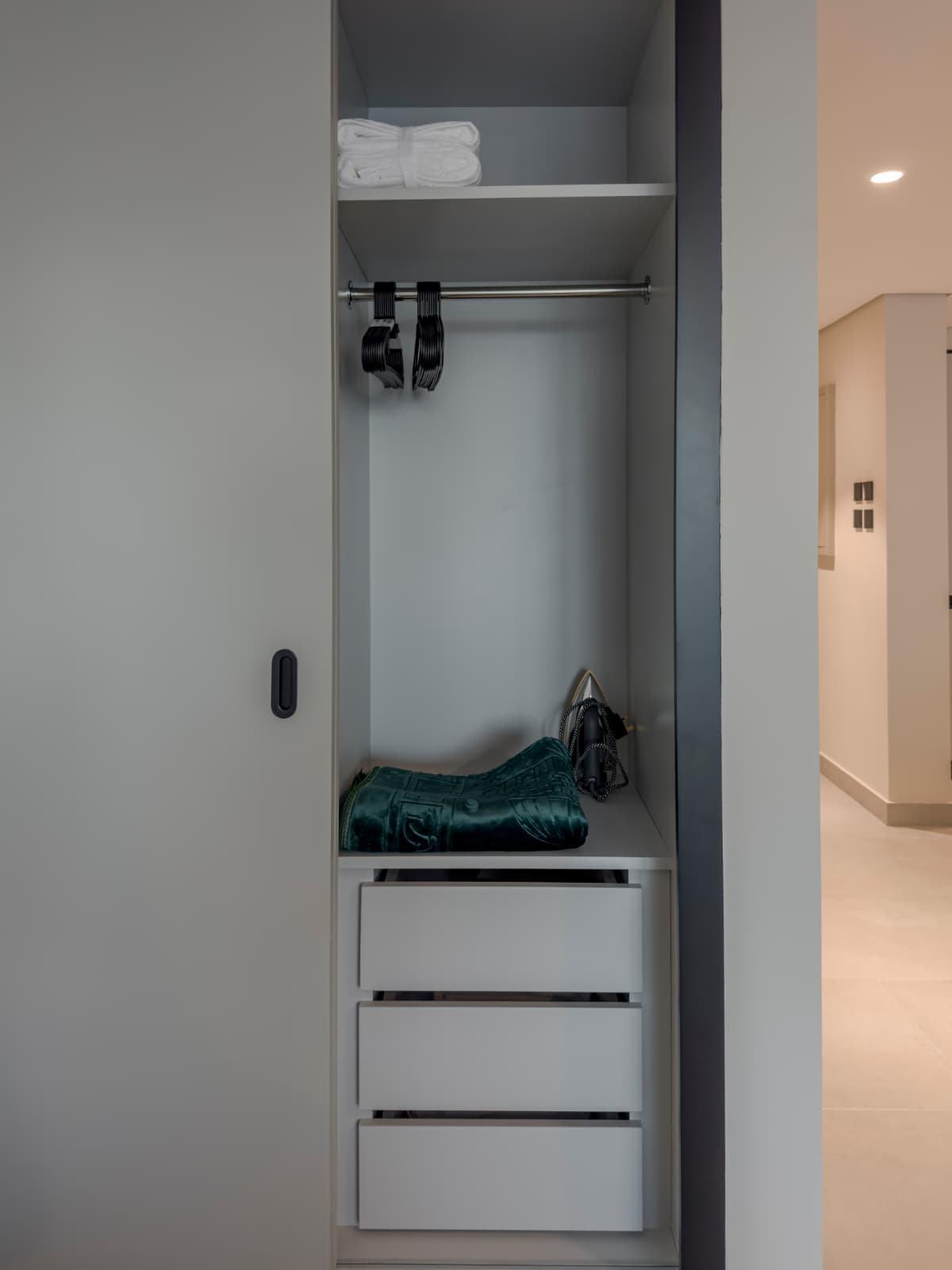 Financial Harbour Grand Studio | Luxe | Views - Image 6