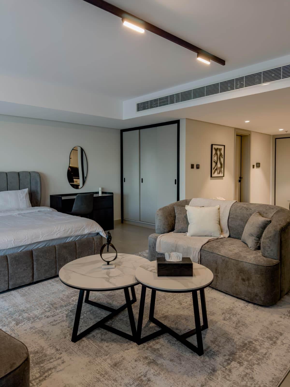 Financial Harbour Grand Studio | Luxe | Views - Image 2