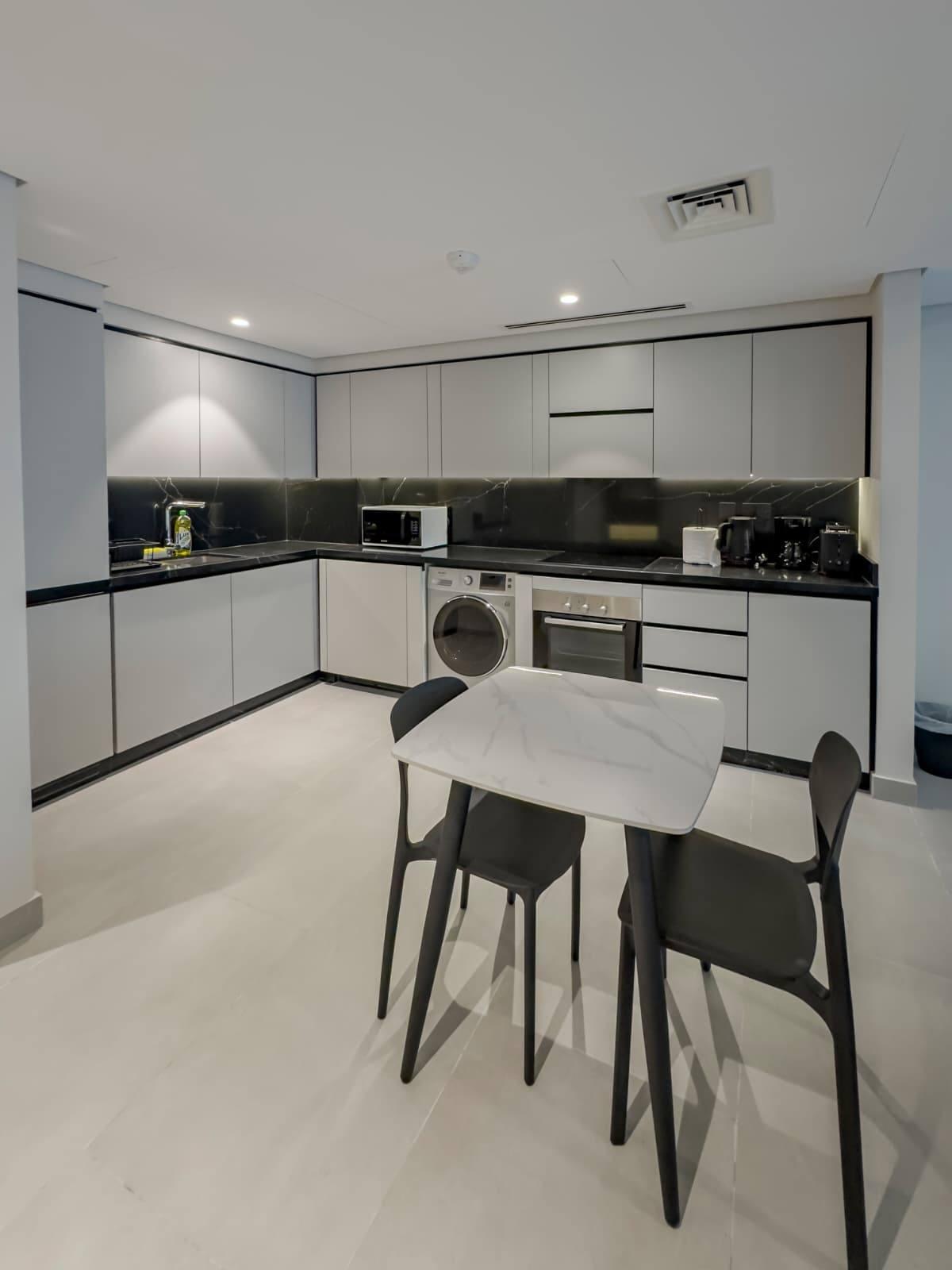 Financial Harbour Grand Studio | Luxe | Views - Image 23