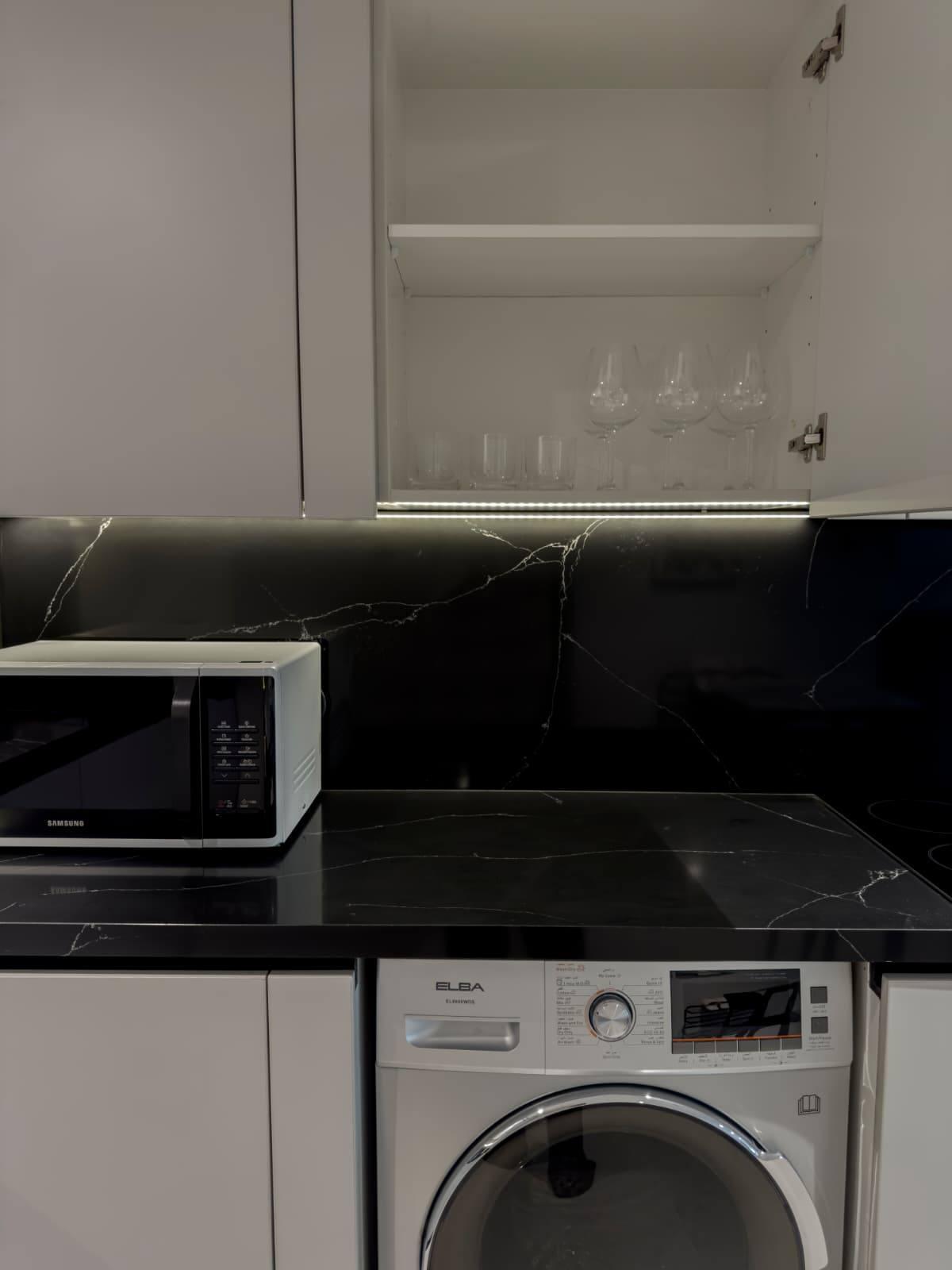 Financial Harbour Grand Studio | Luxe | Views - Image 27