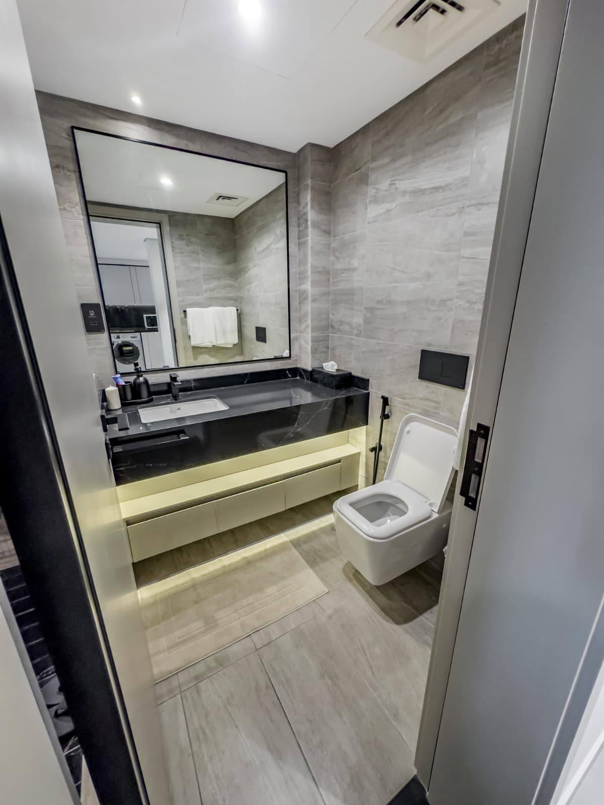 Financial Harbour Grand Studio | Luxe | Views - Image 36