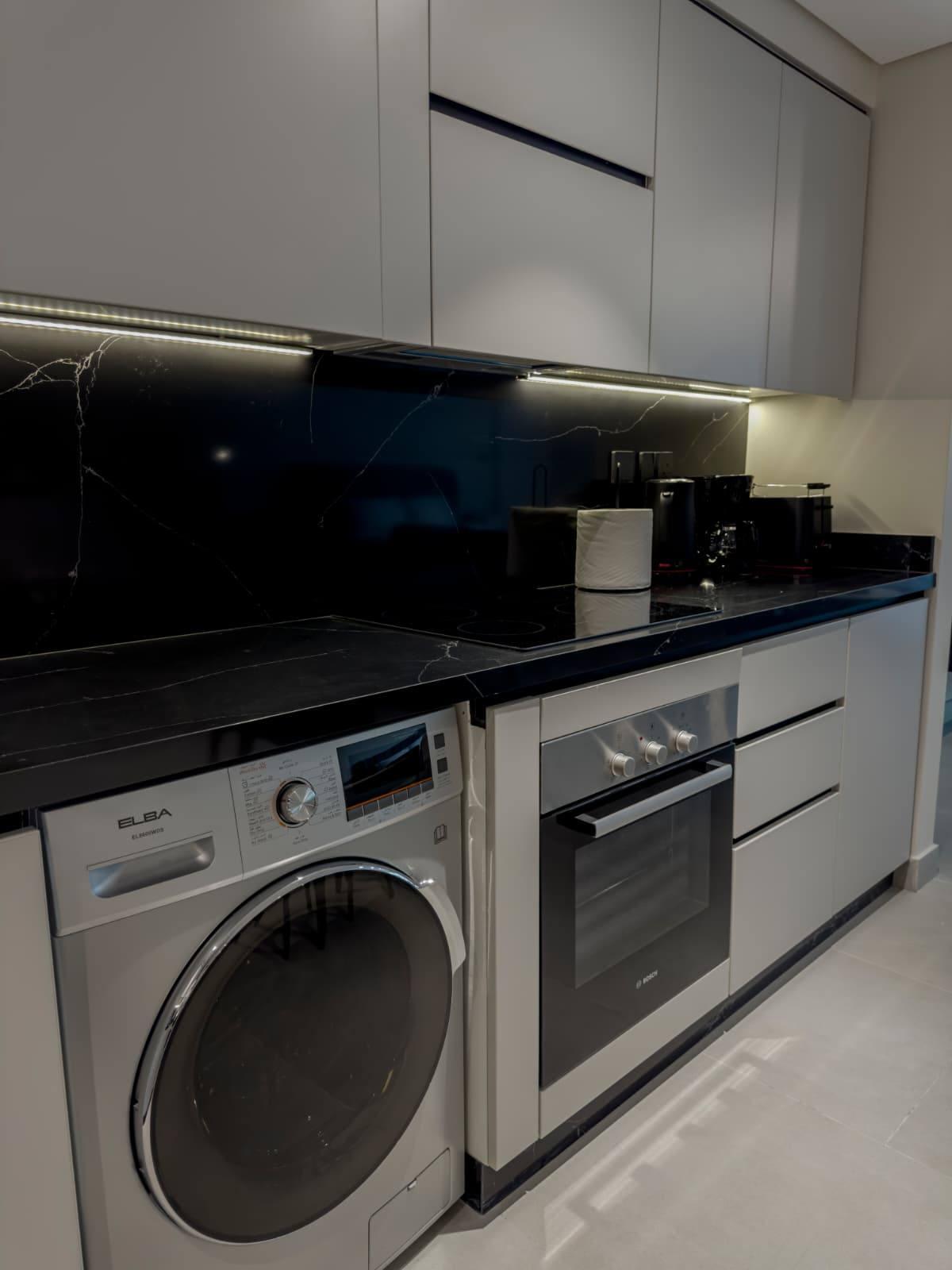 Financial Harbour Grand Studio | Luxe | Views - Image 32