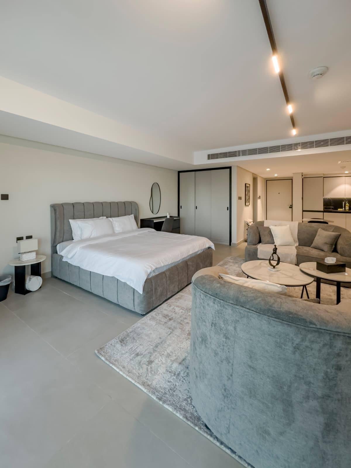 Financial Harbour Grand Studio | Luxe | Views - Image 4