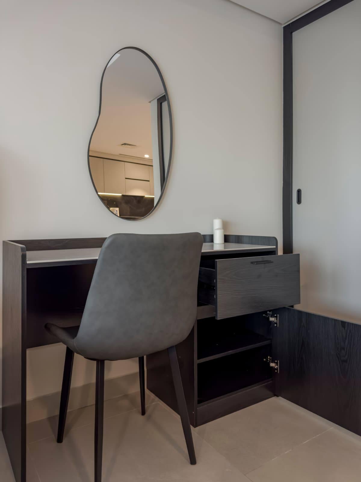 Financial Harbour Grand Studio | Luxe | Views - Image 15