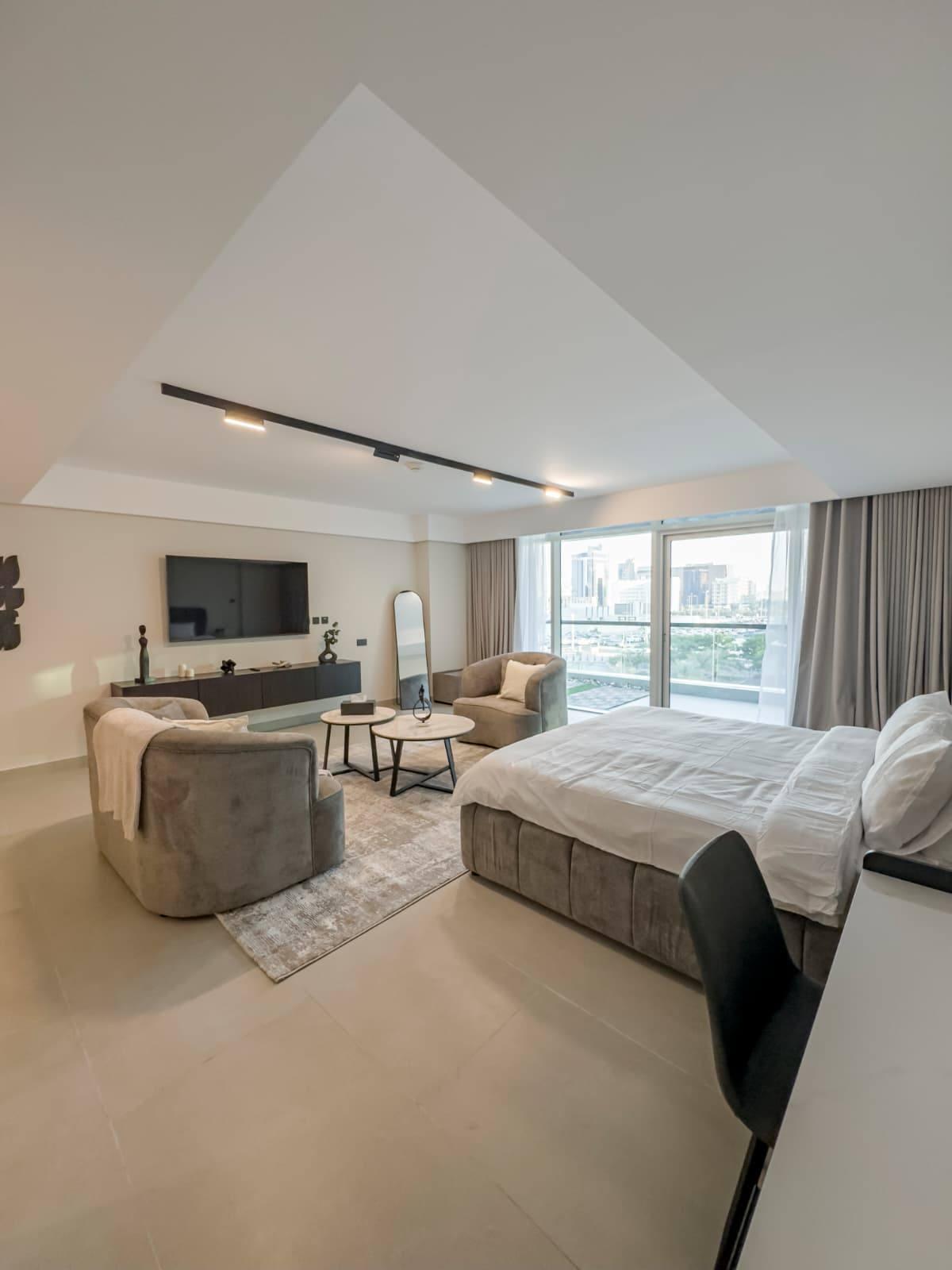 Financial Harbour Grand Studio | Luxe | Views - Image 10