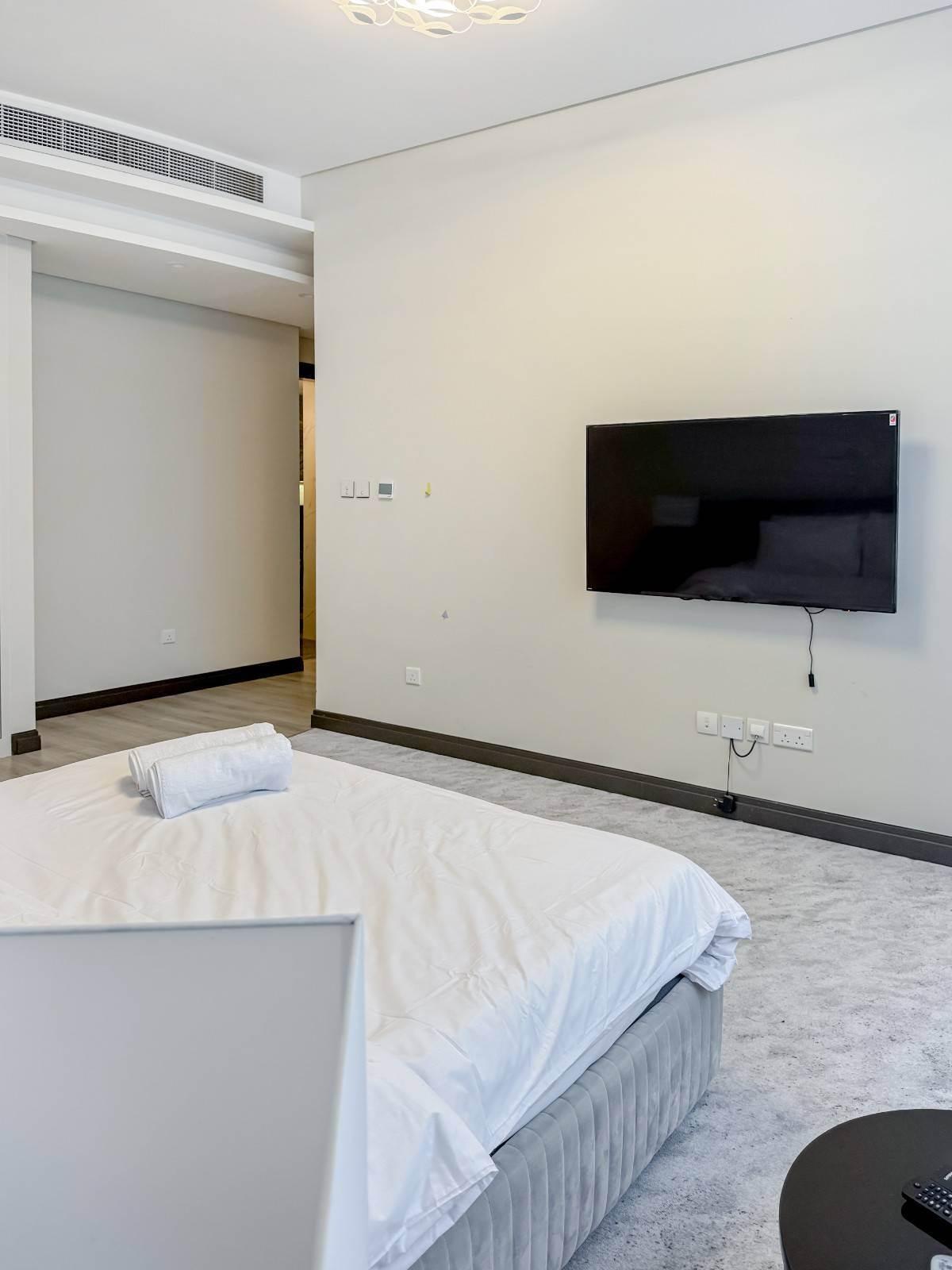 2BR | Bahrain Bay | Four Season View - Image 4